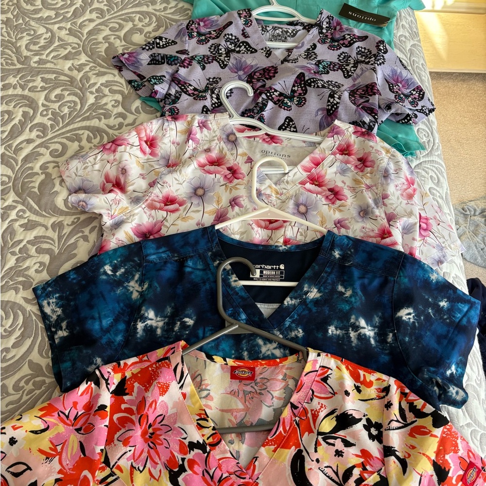 5 Vneck   Scrub Tops